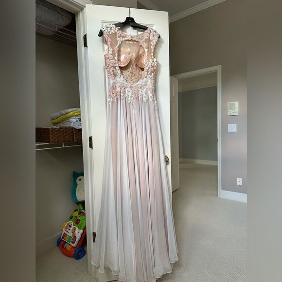 Mac Duggal embellished illusion cap sleeve a line Gown 8 Floral Beaded Dress - Picture 3 of 8